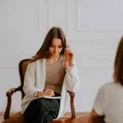 Objawy dysleksji u dorosłych – jak rozpoznać i poradzić sobie z trudnościami