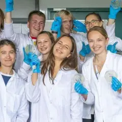 Jak zainteresować młodzież naukami ścisłymi?