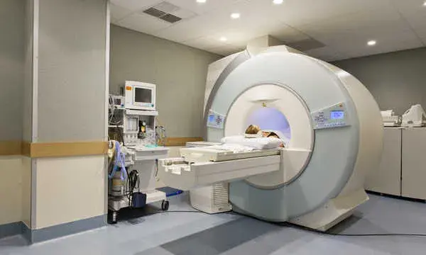 Zjawisko rezonansu magnetycznego: jak działa i jakie ma zastosowania